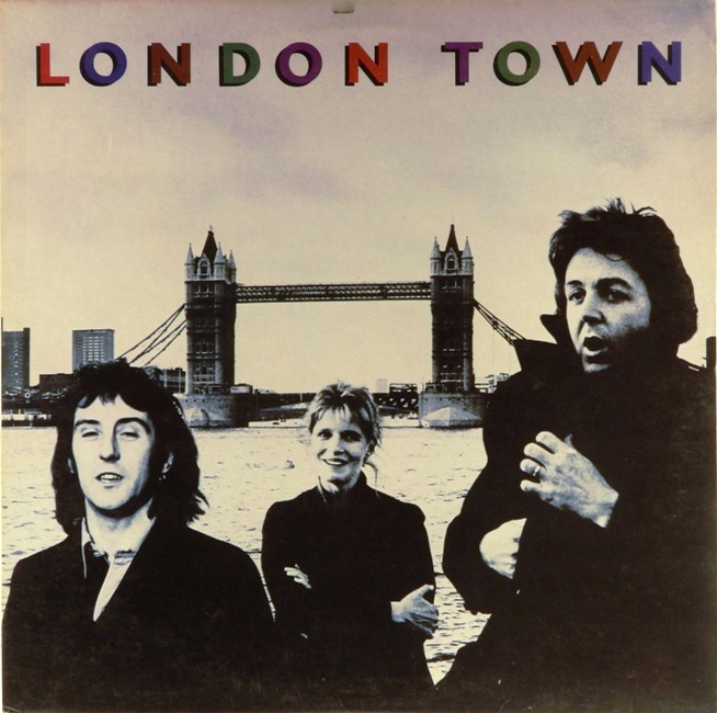 виниловая пластинка London Town (+ double-sided poster 840mm x 580mm) (на треке A1 слышны прощелкивания средней тональности в течении 30 сек., в остальном качество звука близко к отличному)