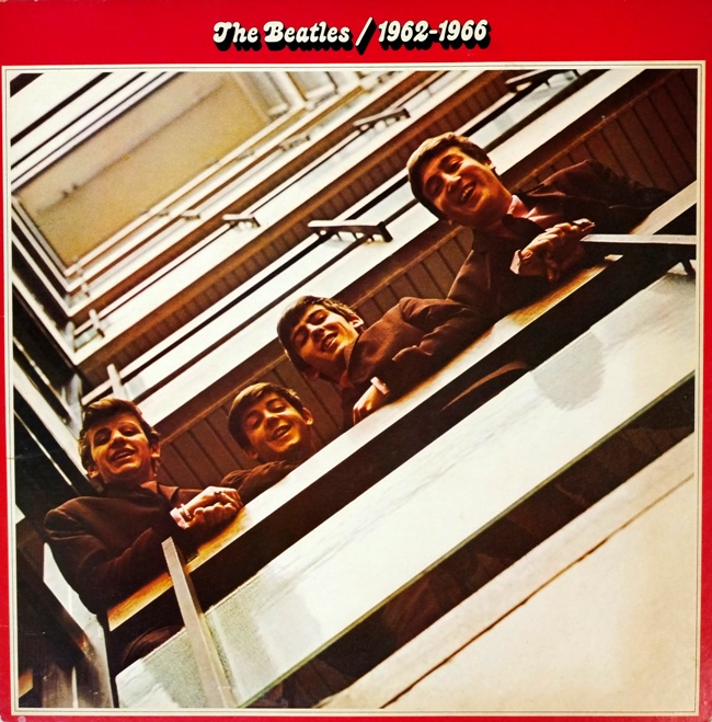 виниловая пластинка The Beatles / 1962 – 1966 (2 LP) // Внешний вид первой пластинки на троечку! Целый набор вкладок в комплекте, включая две многостраничных!